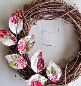 decorations-dazzling-brown-tree-branch-with-charming-decorative-wreath-also-captivating-colourful-ornate-foliage-mesmerizing-wreath-decorating-ideas